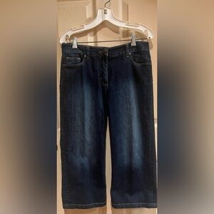 Women’s DHP Cropped Jeans with Gold Accents Size 6